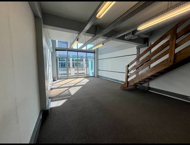136M² OFFICE TO LET IN ROSEBANK